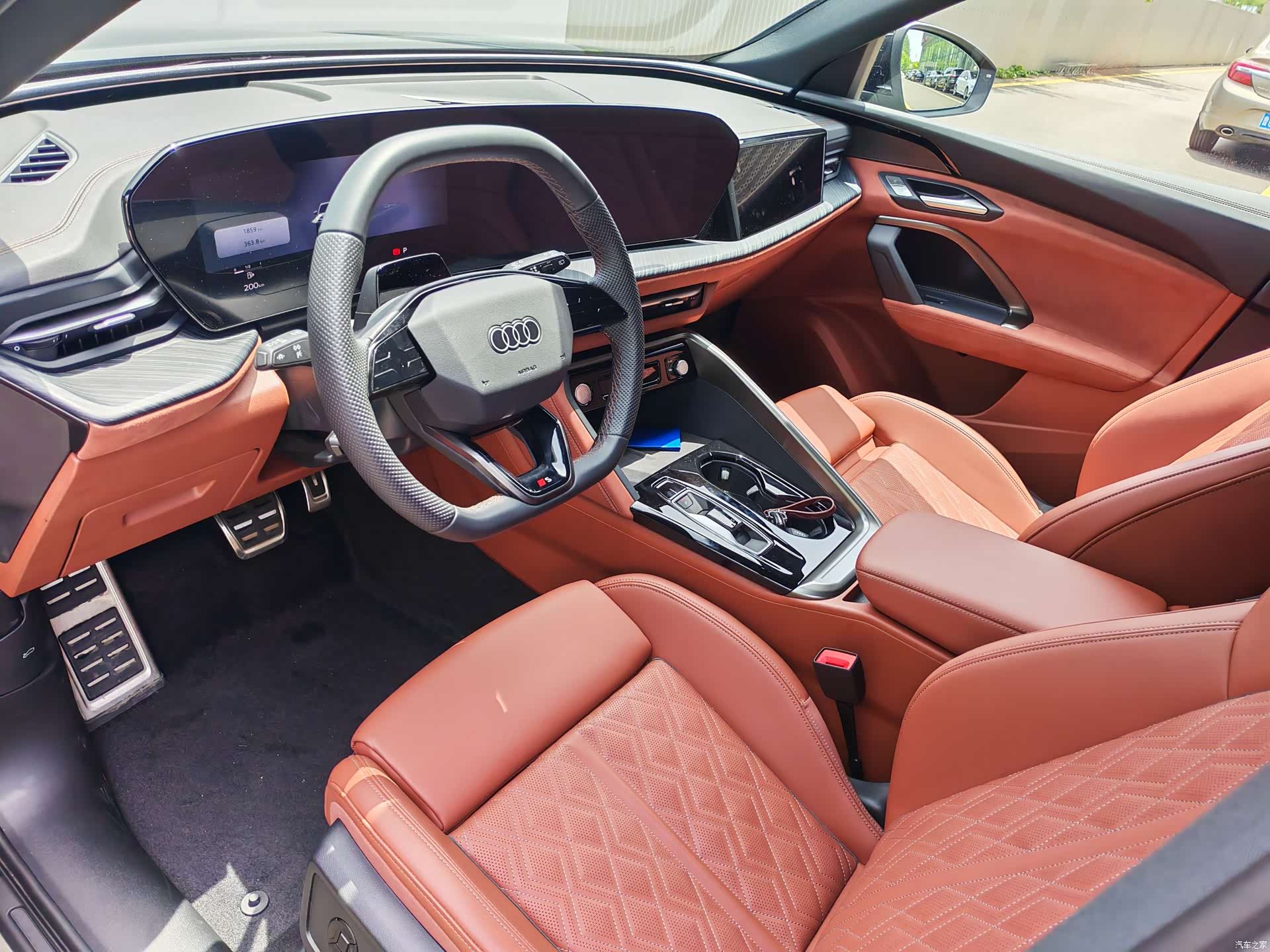 Audi Q5L, 2025 8