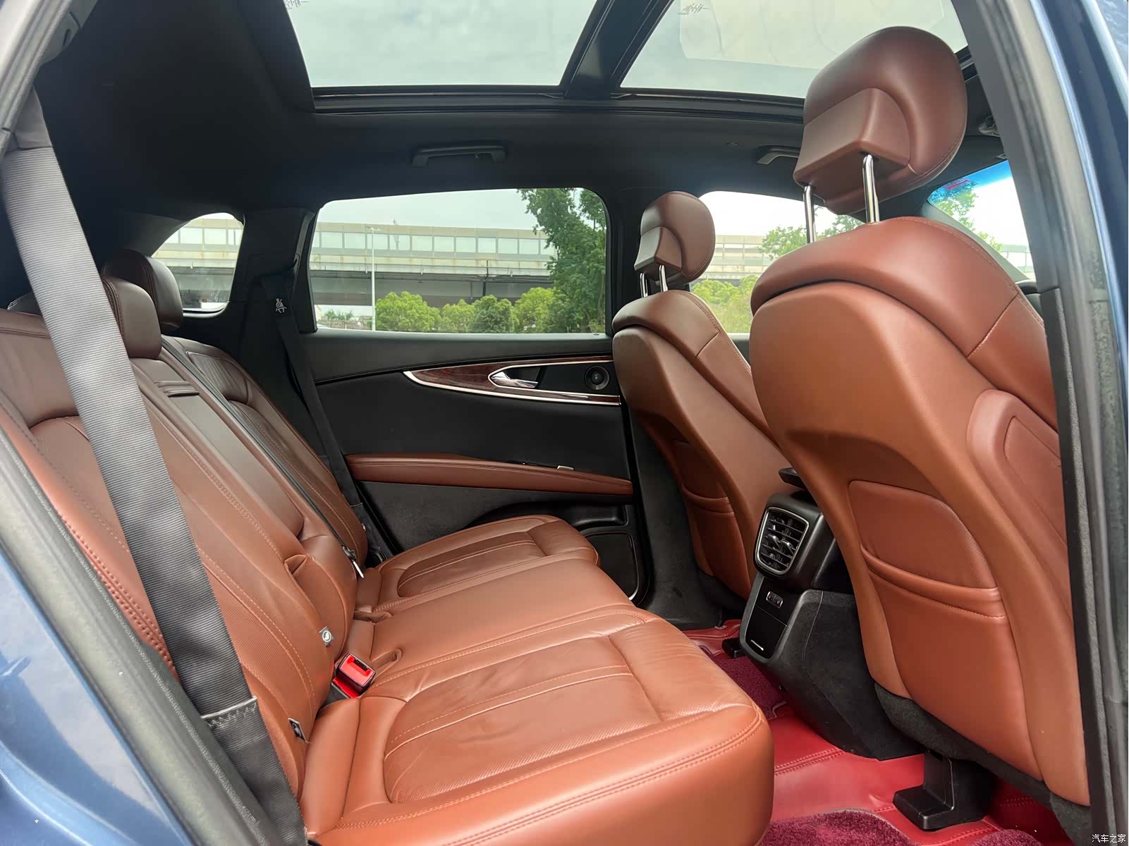 Lincoln MKX, 2019 16