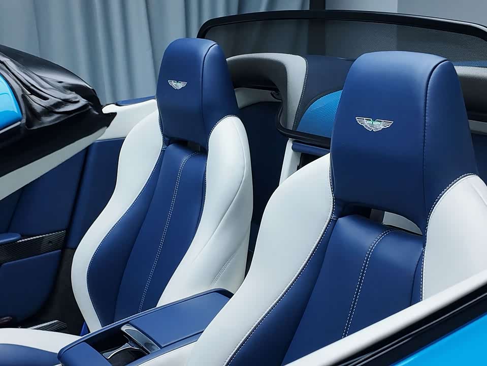 Aston Martin V8 Vantage