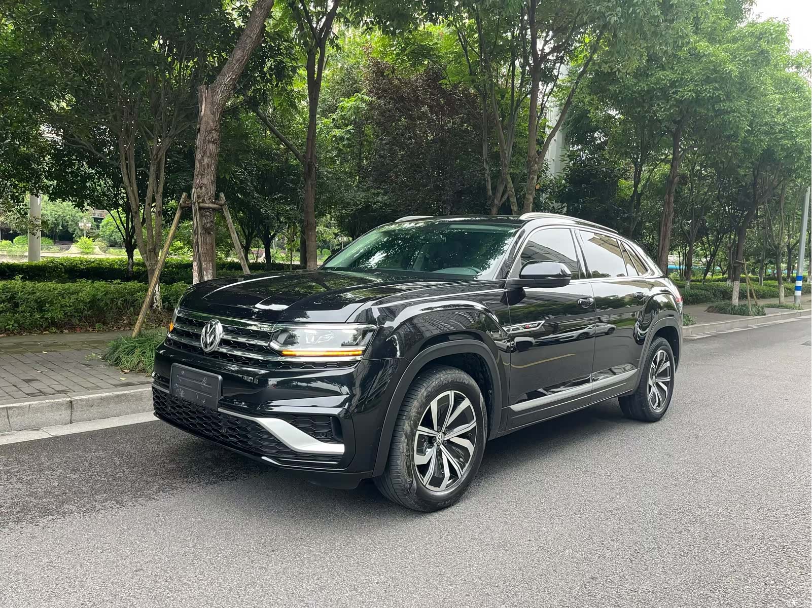 Volkswagen Teramont X, 2020 1
