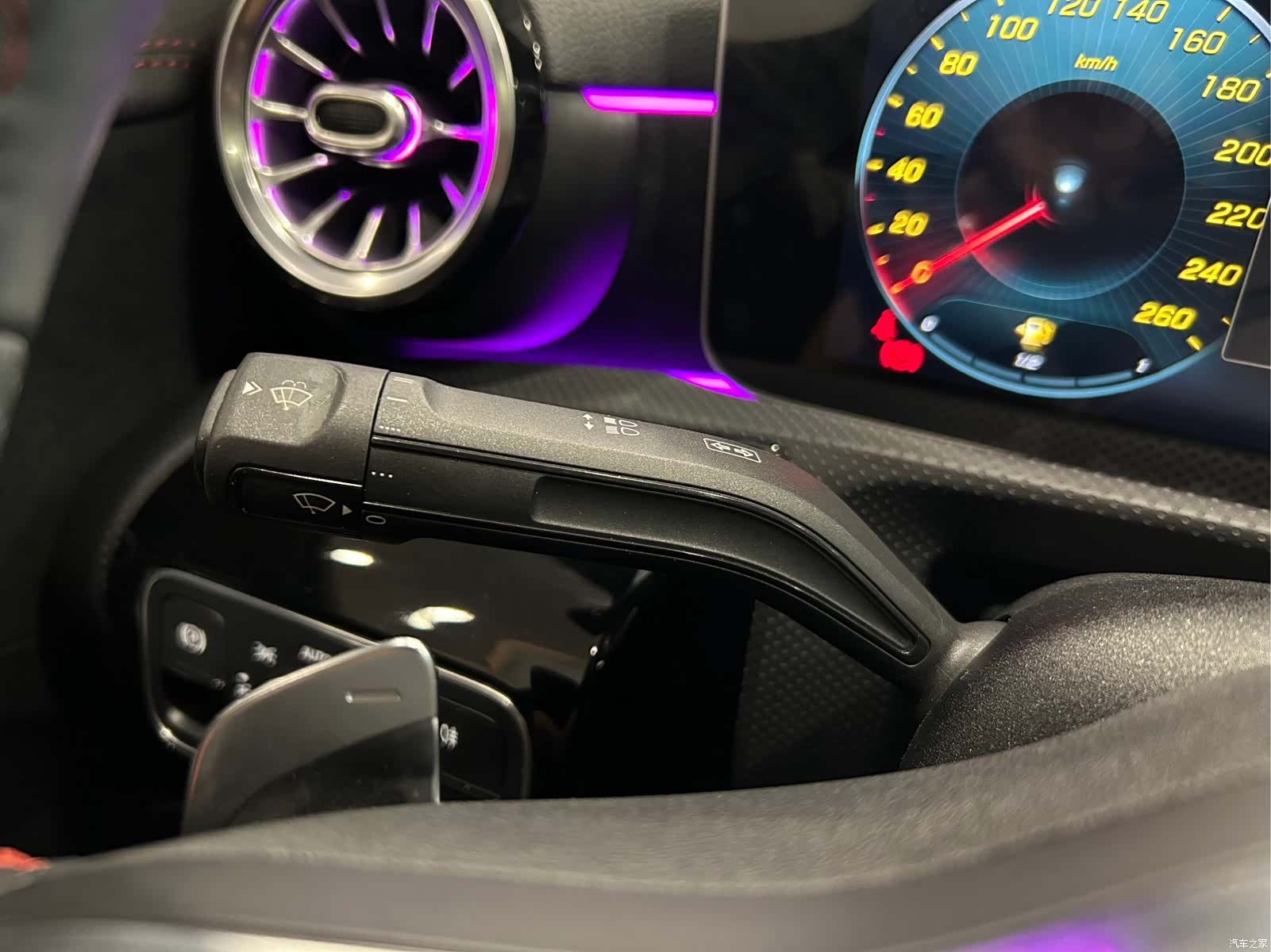 Mercedes-Benz CLA, 2020 16