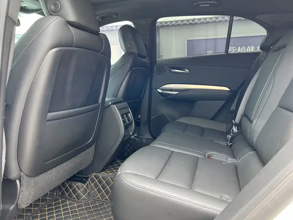 Cadillac XT4