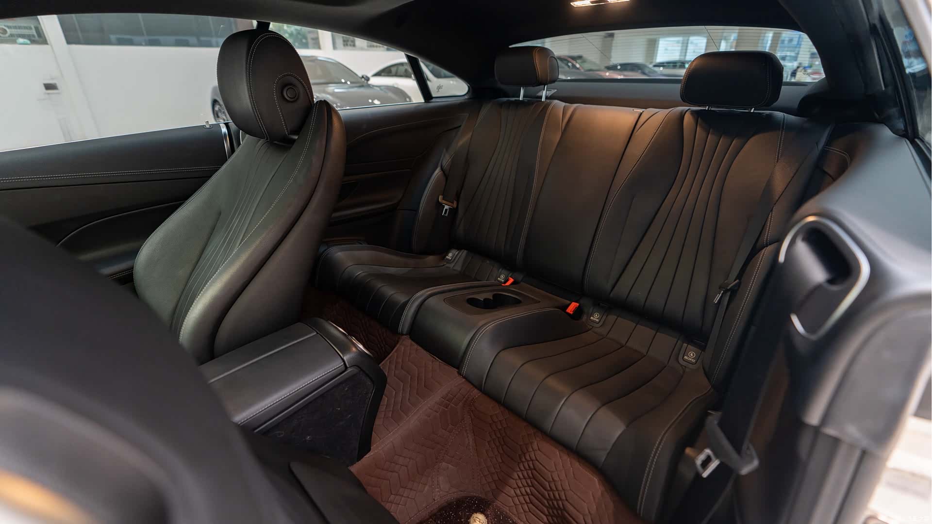 Mercedes-Benz E-Class, 2019 9