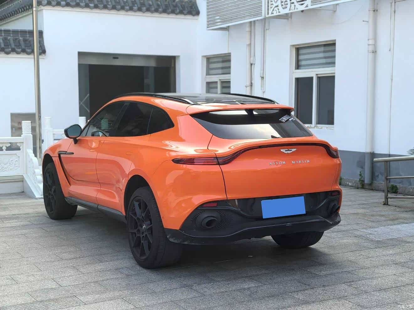 Aston Martin DBX, 2021 42