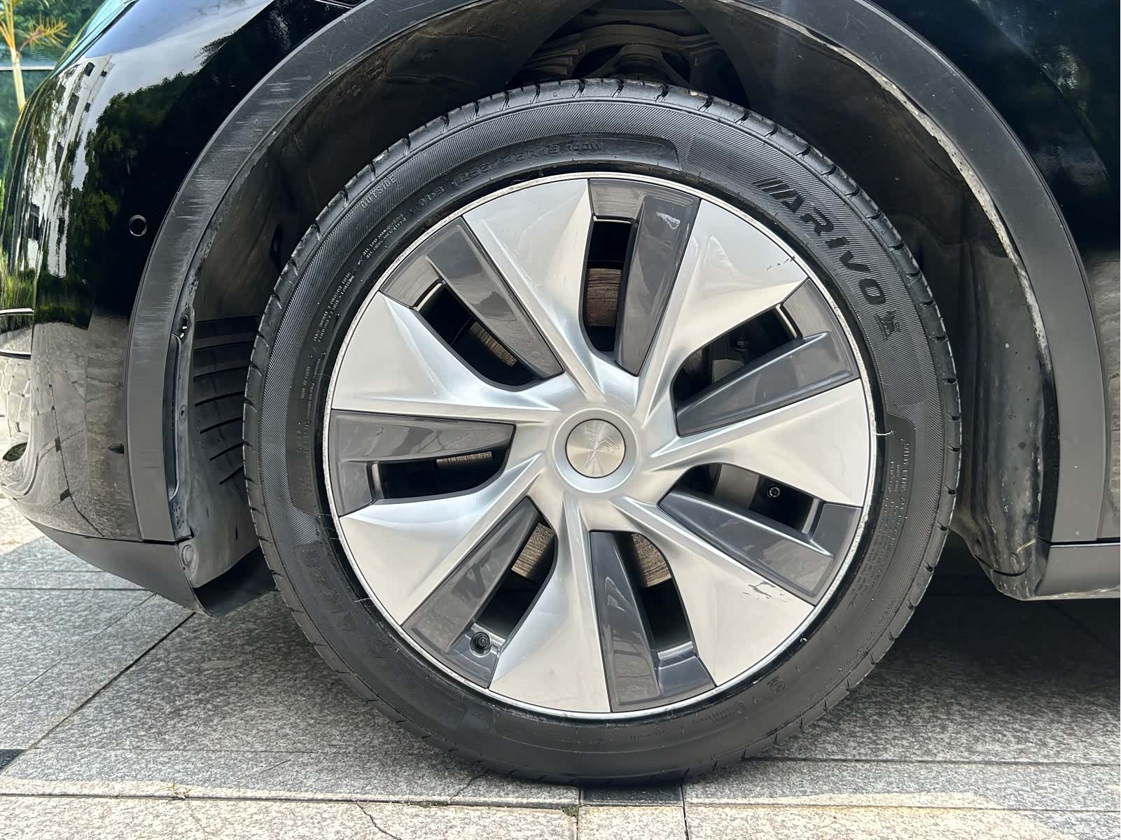 Tesla Model Y, 2022 17