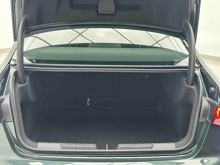 Audi A3 2023, фото 24