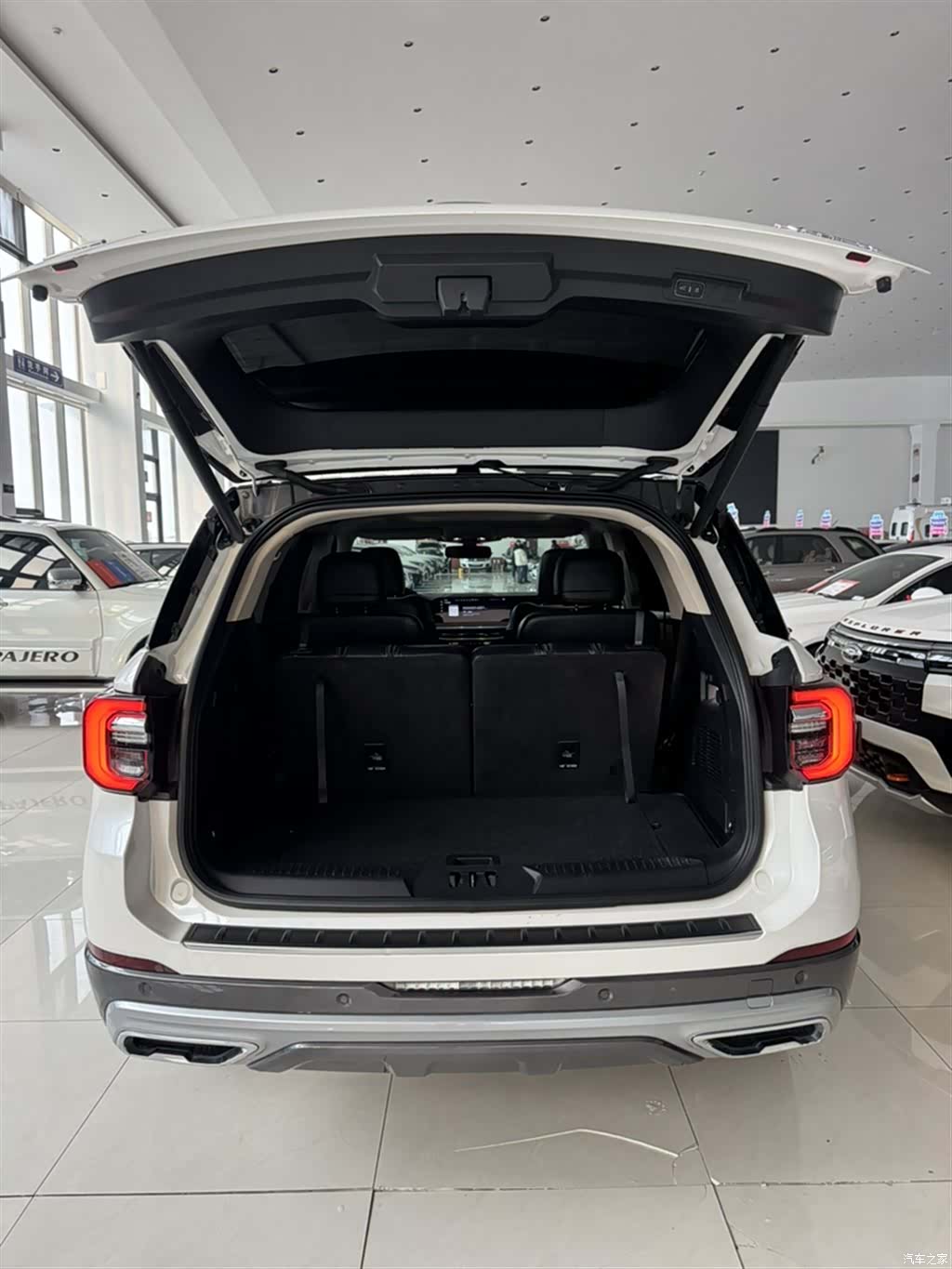 Ford Explorer, 2023 2