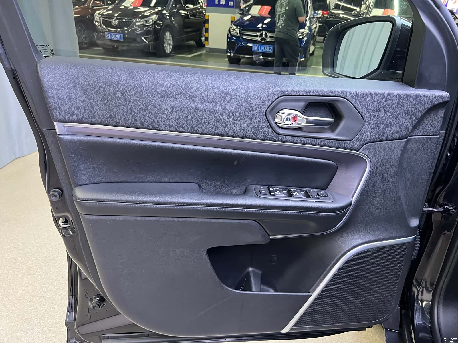 Jeep Grand Commander, 2018 10