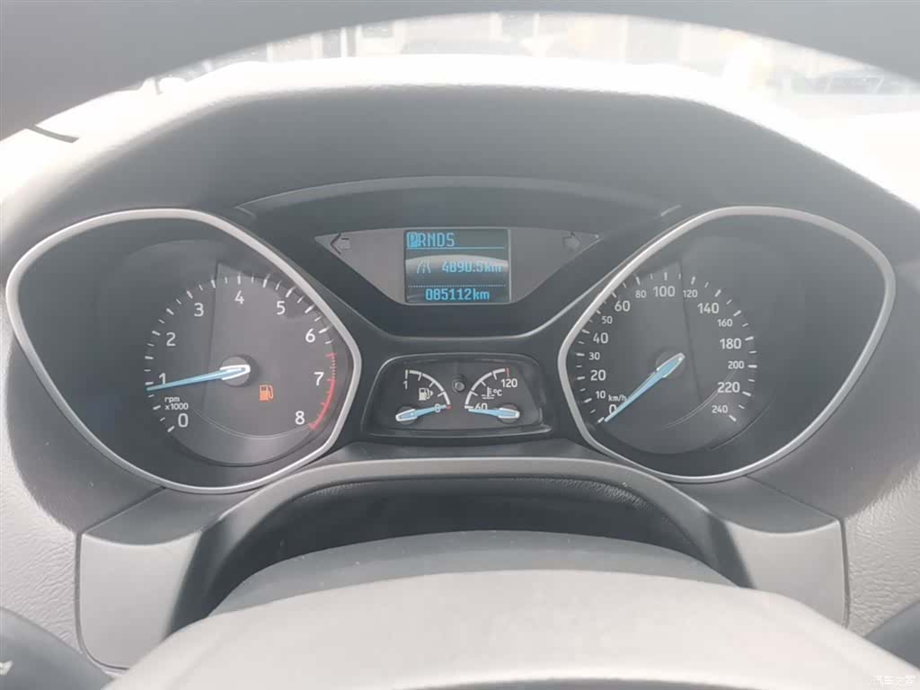 Ford Focus, 2019 12