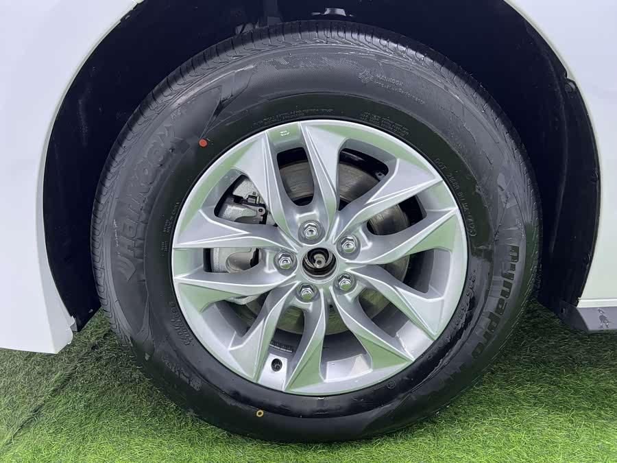 Toyota Granvia 2024, фото 25