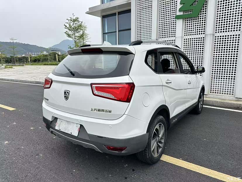 Wuling 560, 2017 27
