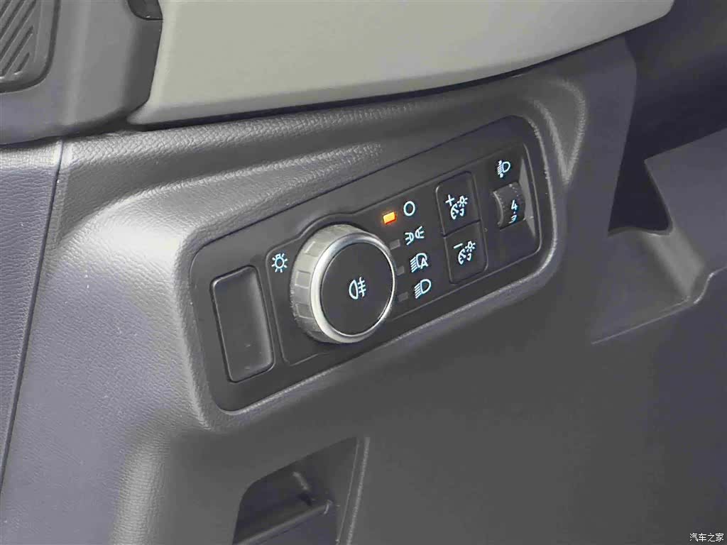 Ford Bronco, 2025 17