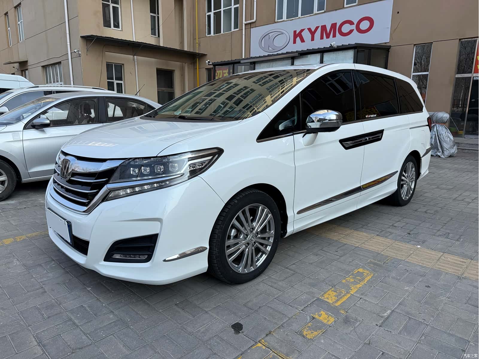Honda Elysion, 2017 1