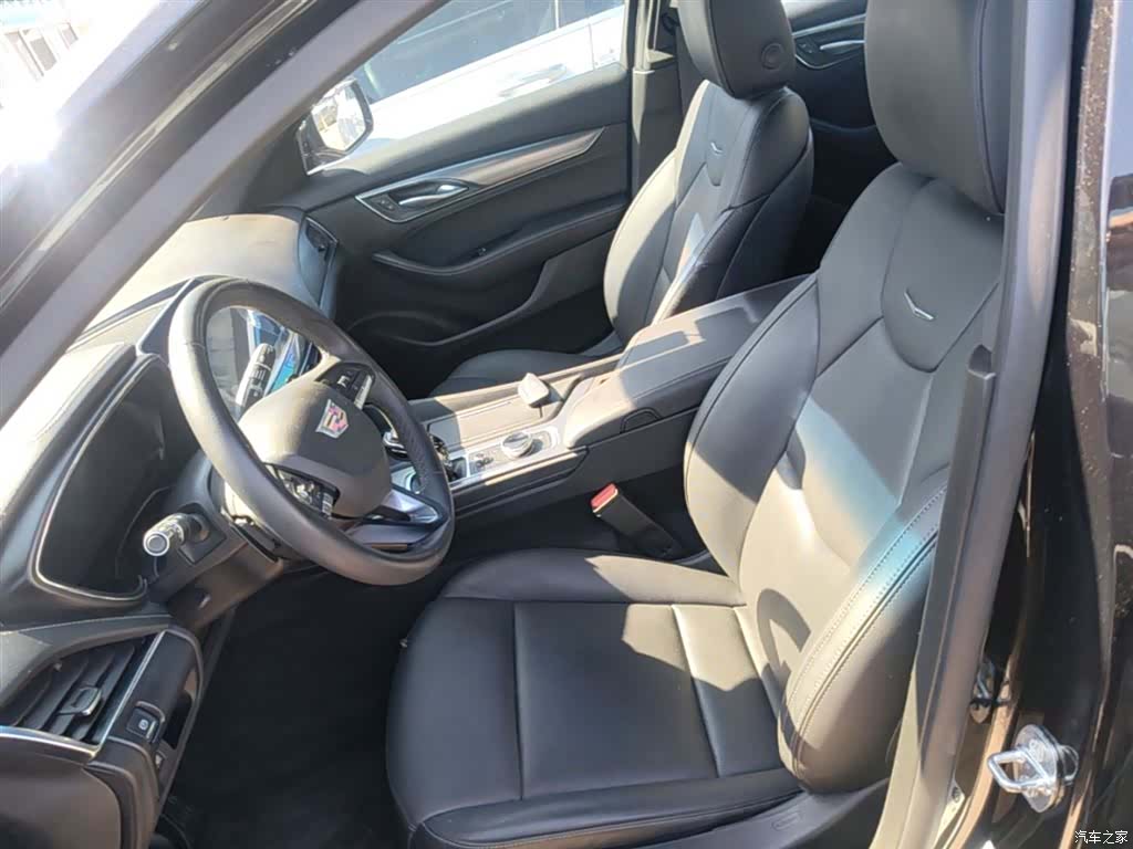 Cadillac CT5, 2023 15