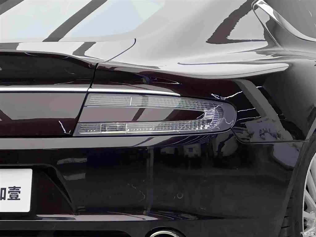 Aston Martin Rapide, 2015 17