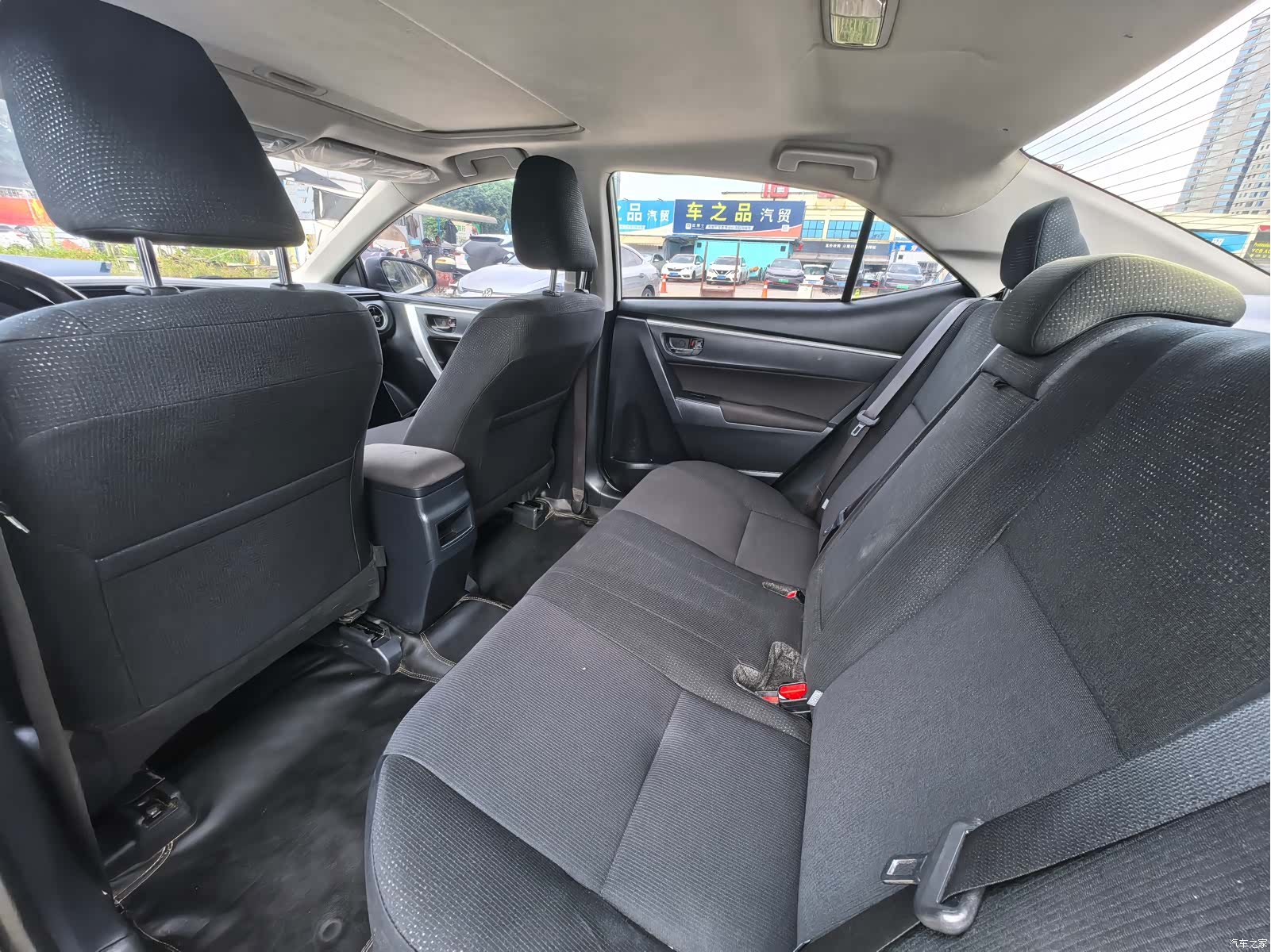 Toyota Corolla, 2018 все фото