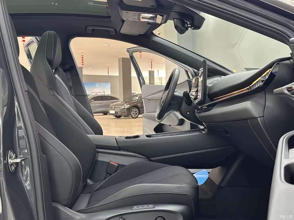 Volkswagen 06, 2025 17