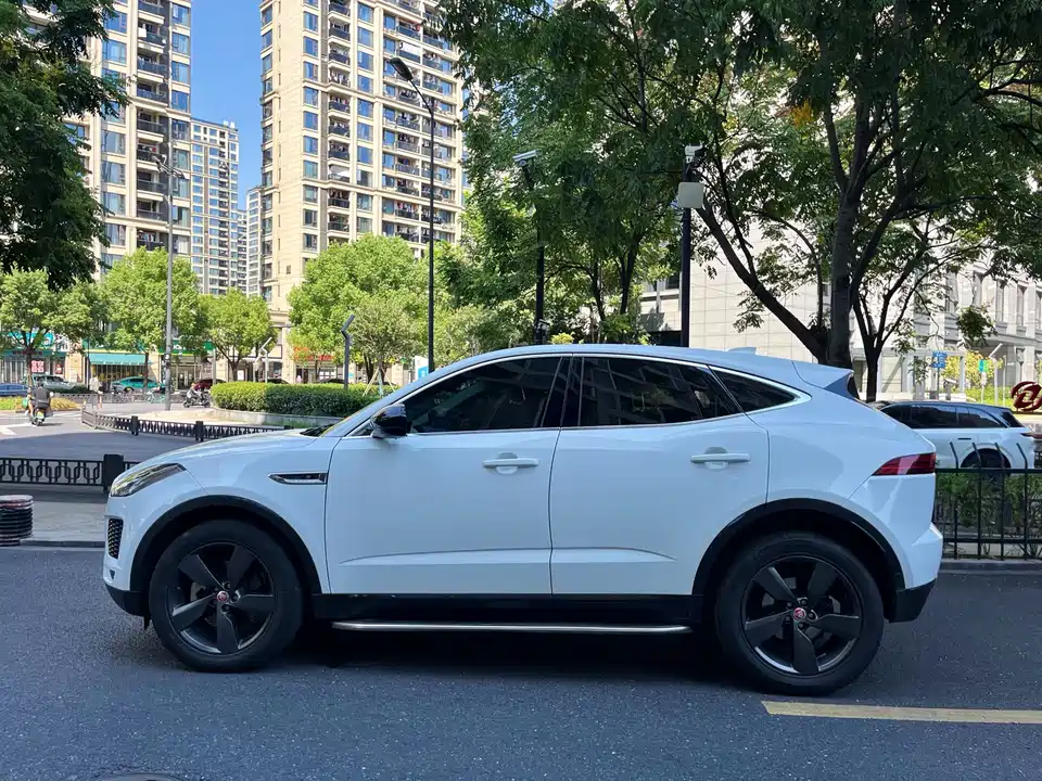 Jaguar E-PACE