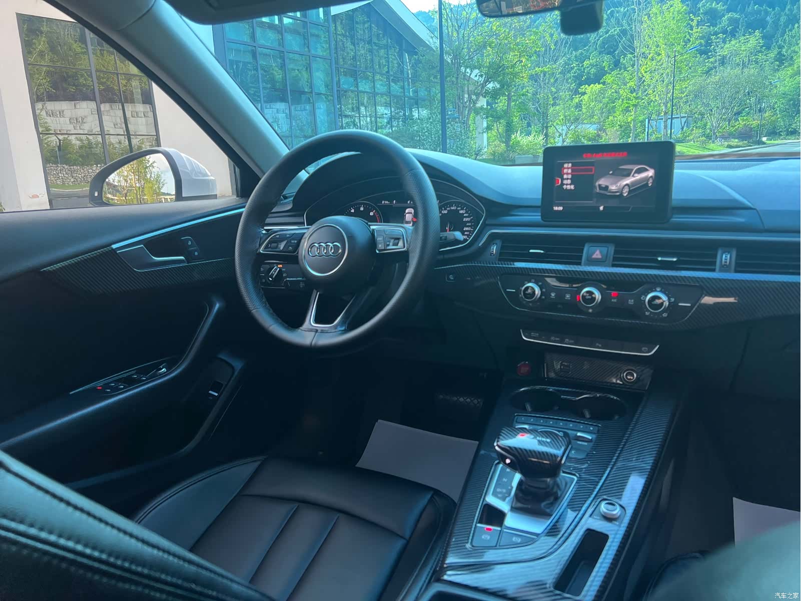 Audi A4L, 2018 6