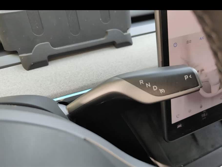 Tesla Model Y Tesla Model Y