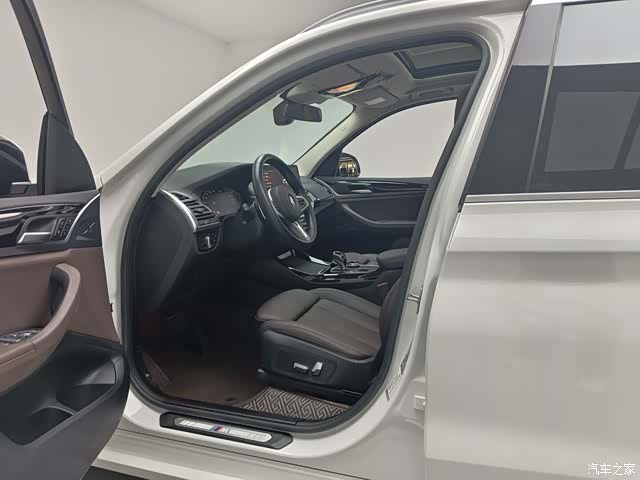 BMW X3, 2022 11