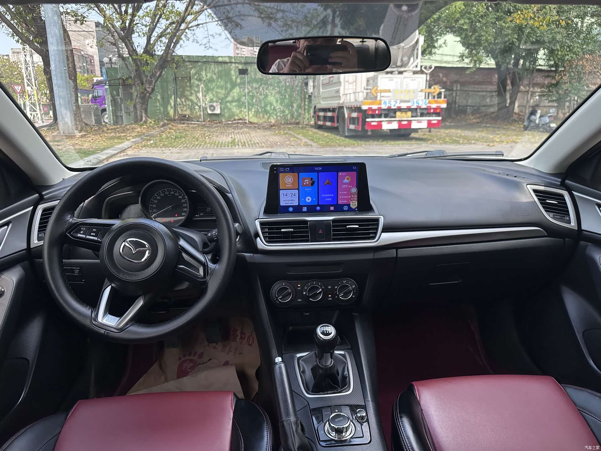 Mazda Mazda3, 2019 16