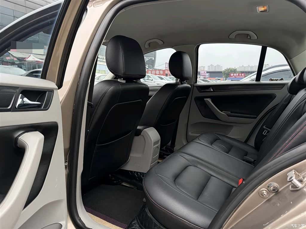 Volkswagen Bora, 2014 7