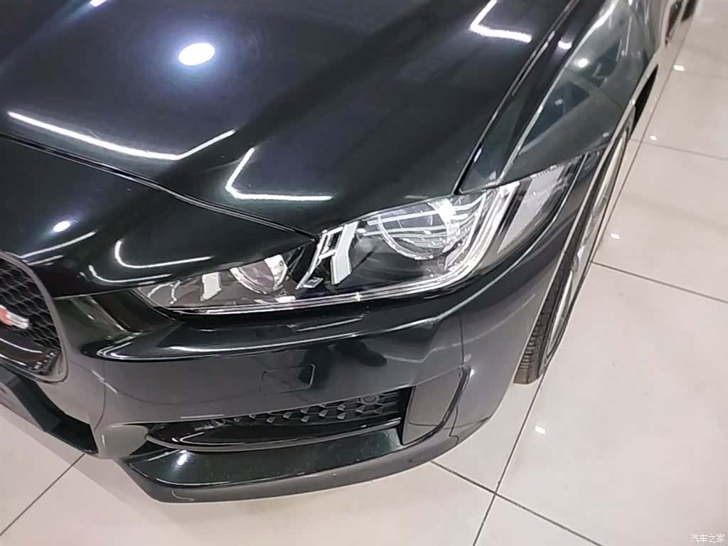 Jaguar XE, 2017 24