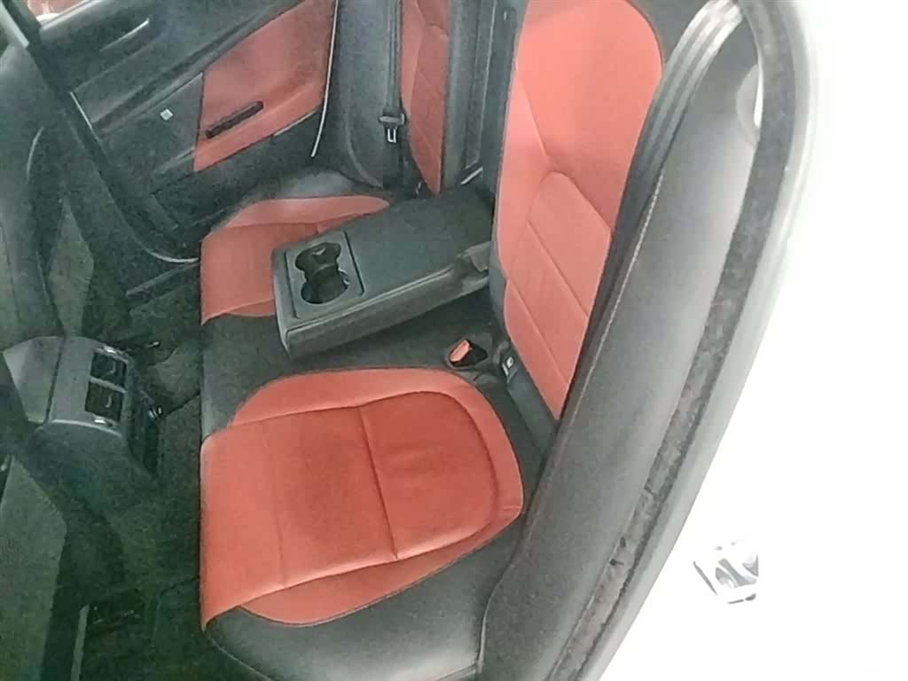 Jaguar XE, 2017 17