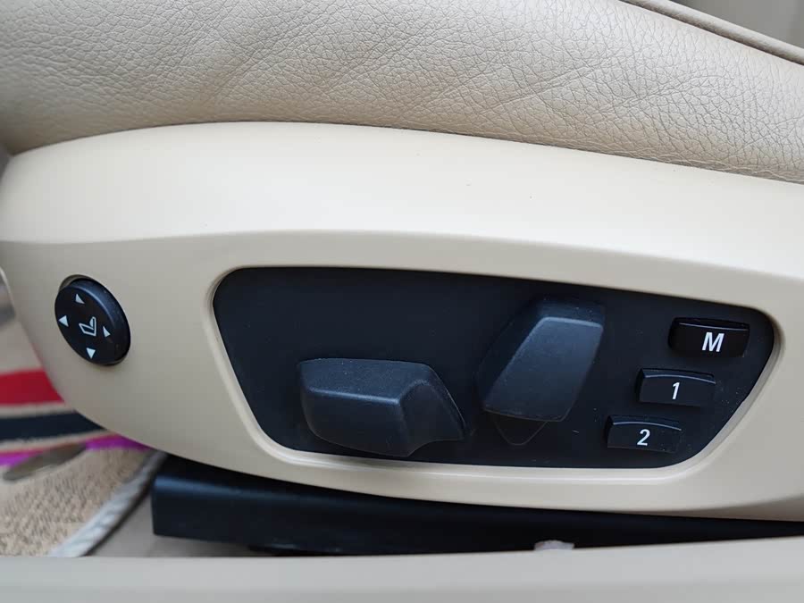 BMW 3 Series 2009, фото 21