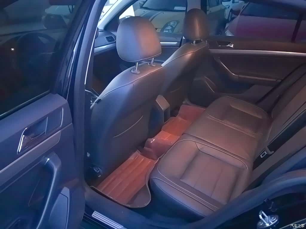 Volkswagen Lavida, 2016 13