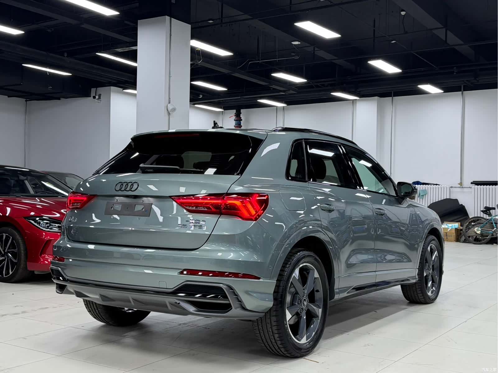 Audi Q3, 2022 8