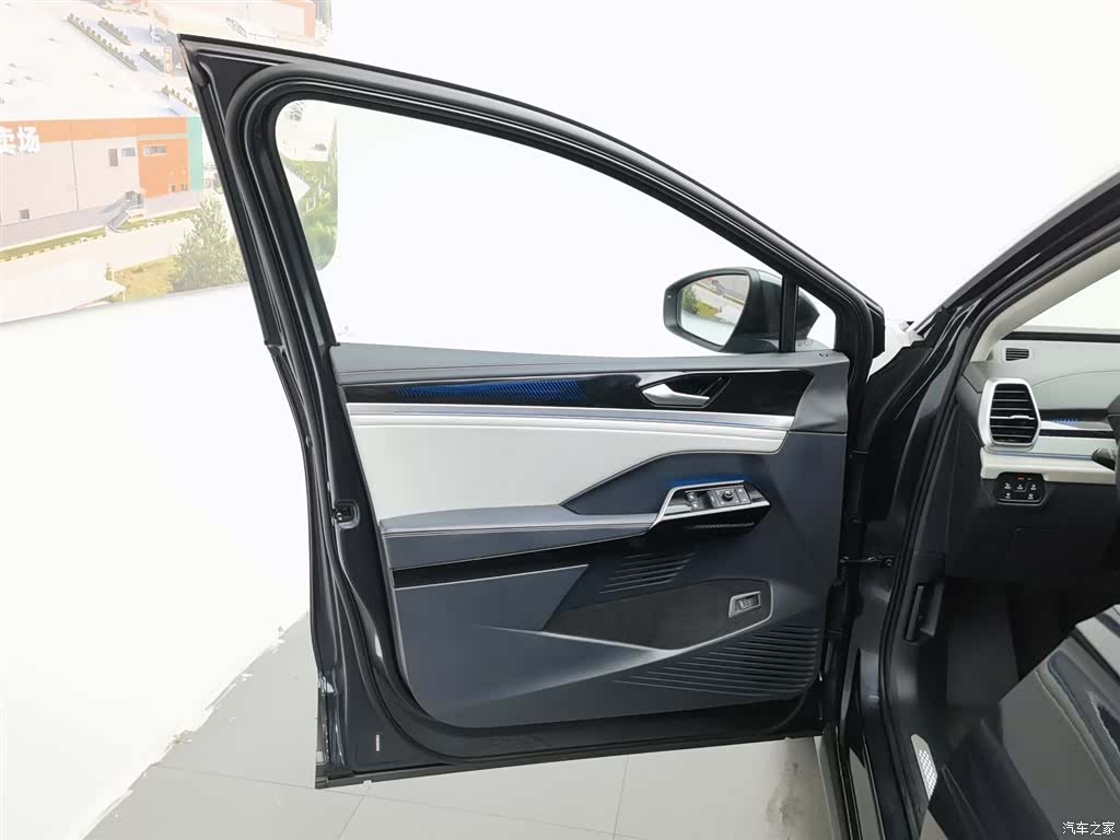Volkswagen ID.6, 2022 8