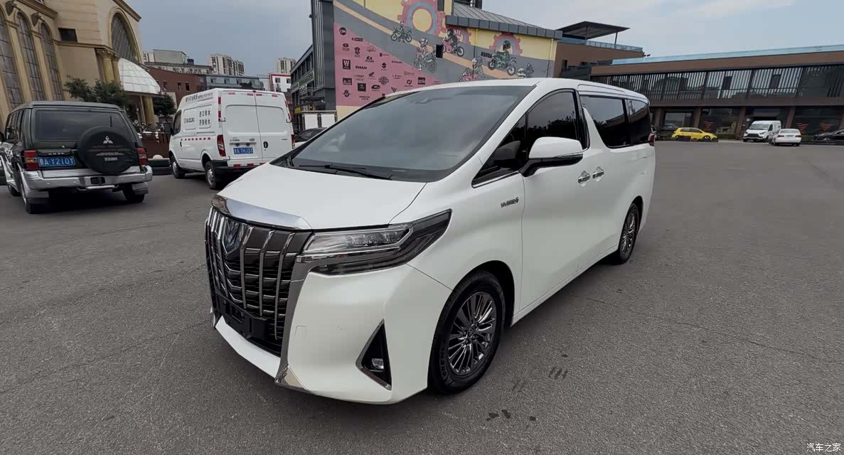 Toyota Alphard, 2019 1