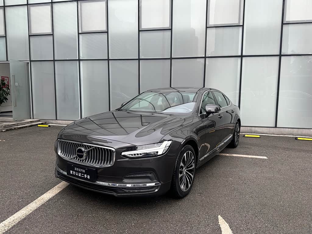 Volvo S90