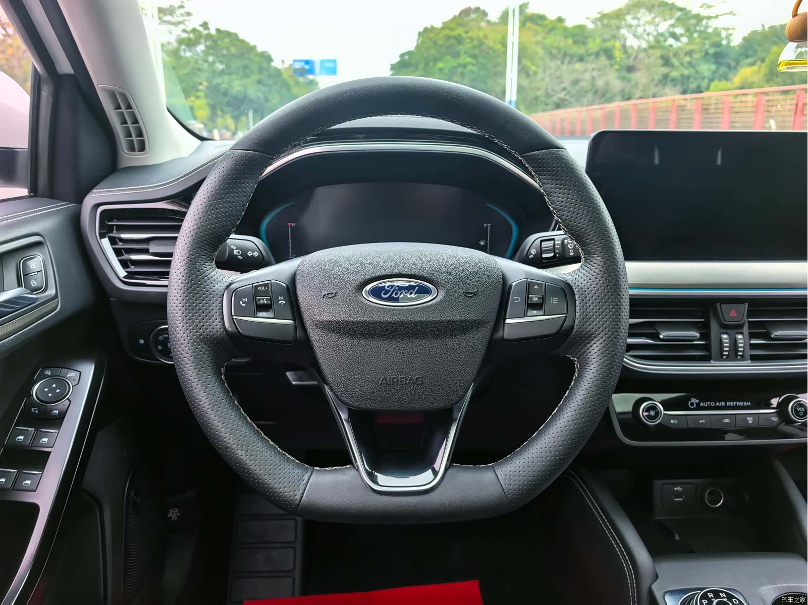 Ford Focus, 2022 16