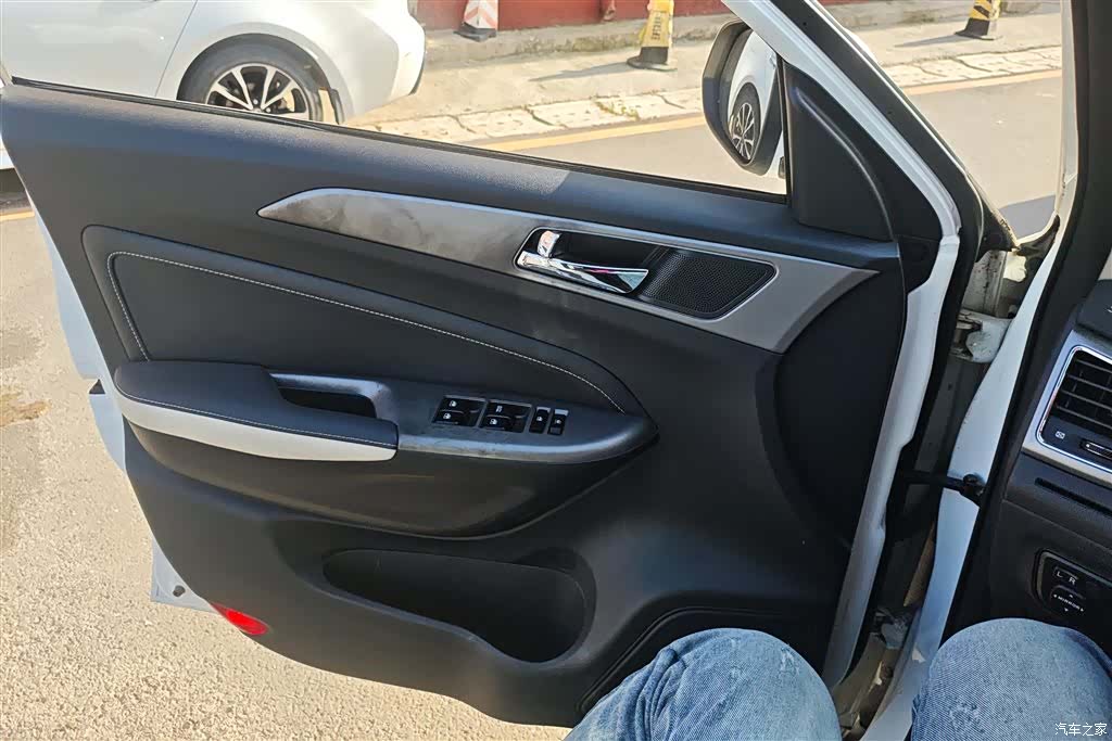 Changan CS35, 2017 7