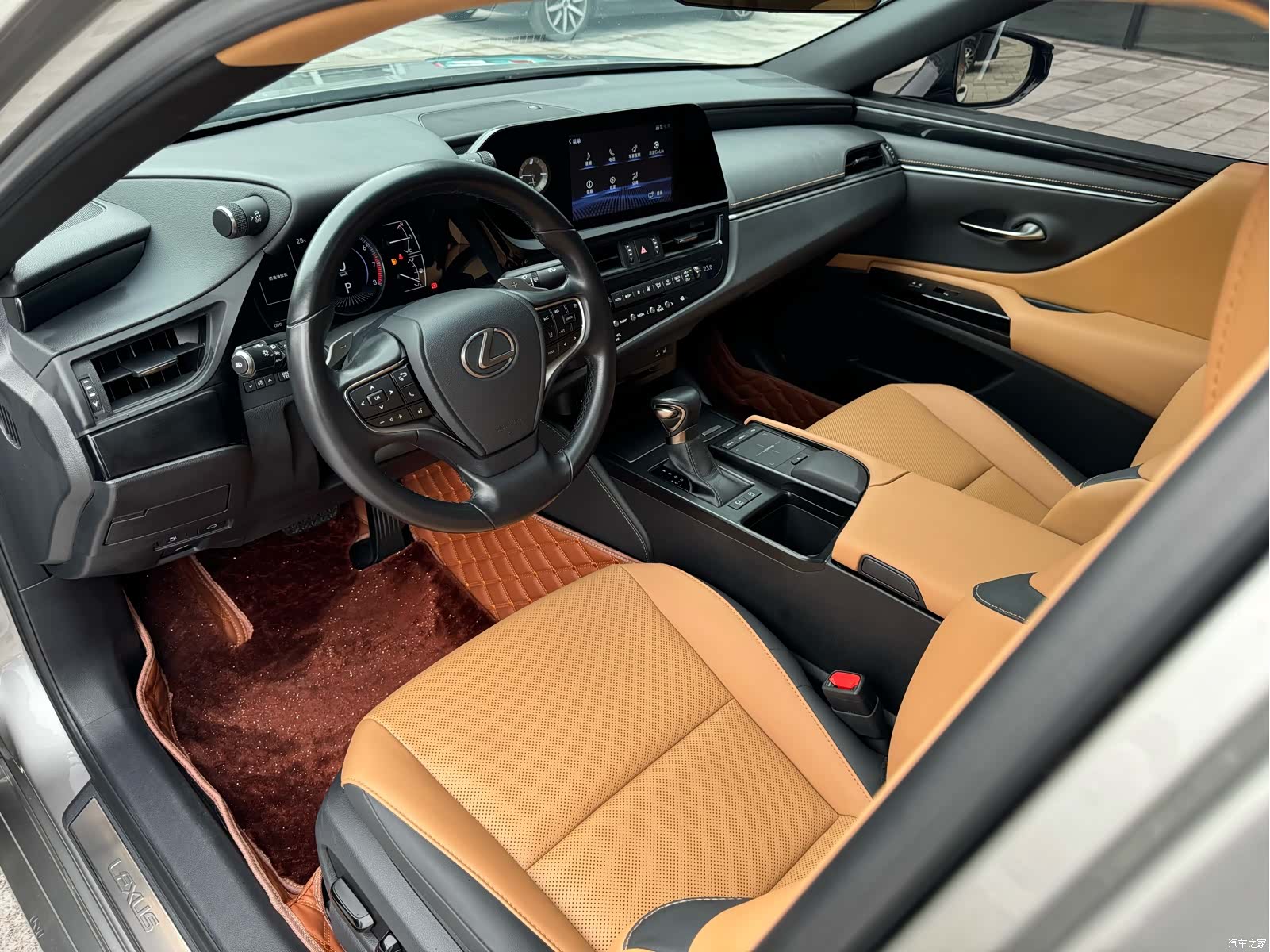 Lexus ES, 2022 7