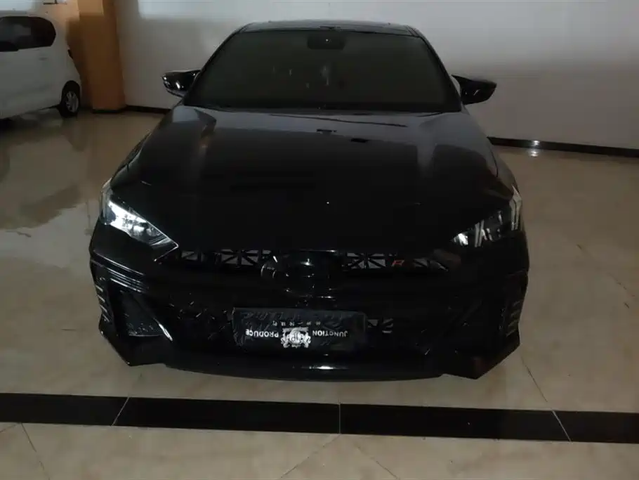 Trumpchi Shadow Leopard