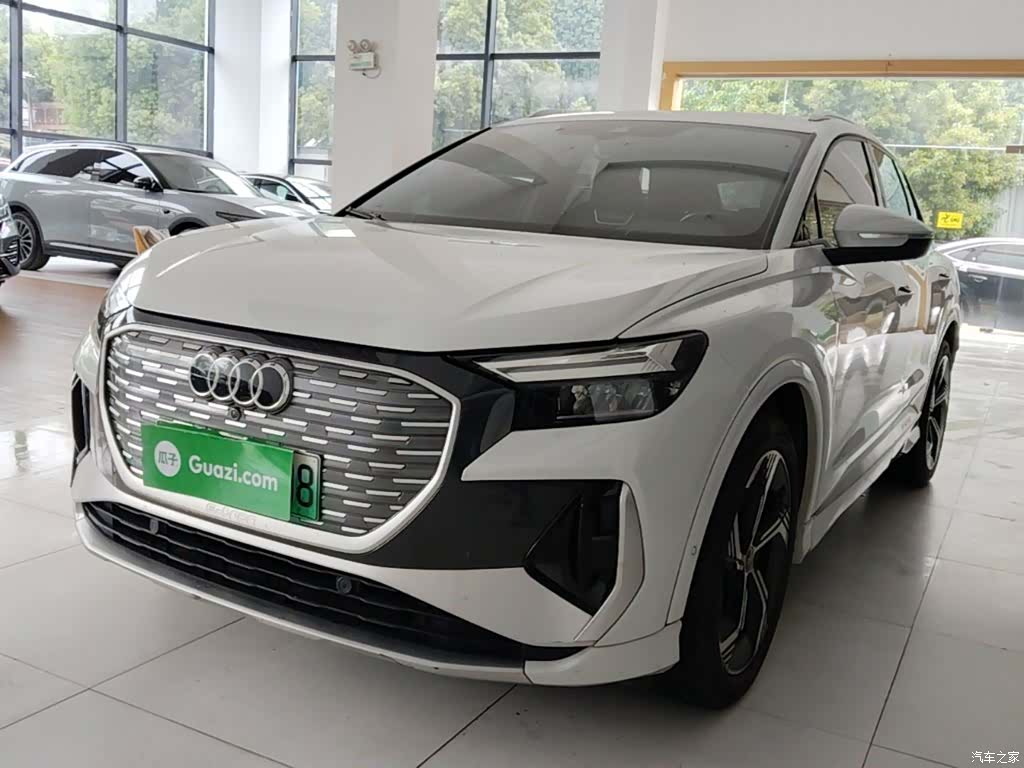 Audi Q4 e-tron, 2023 2