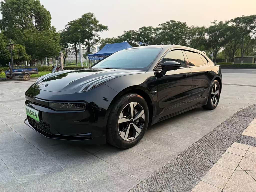 Zeekr 001