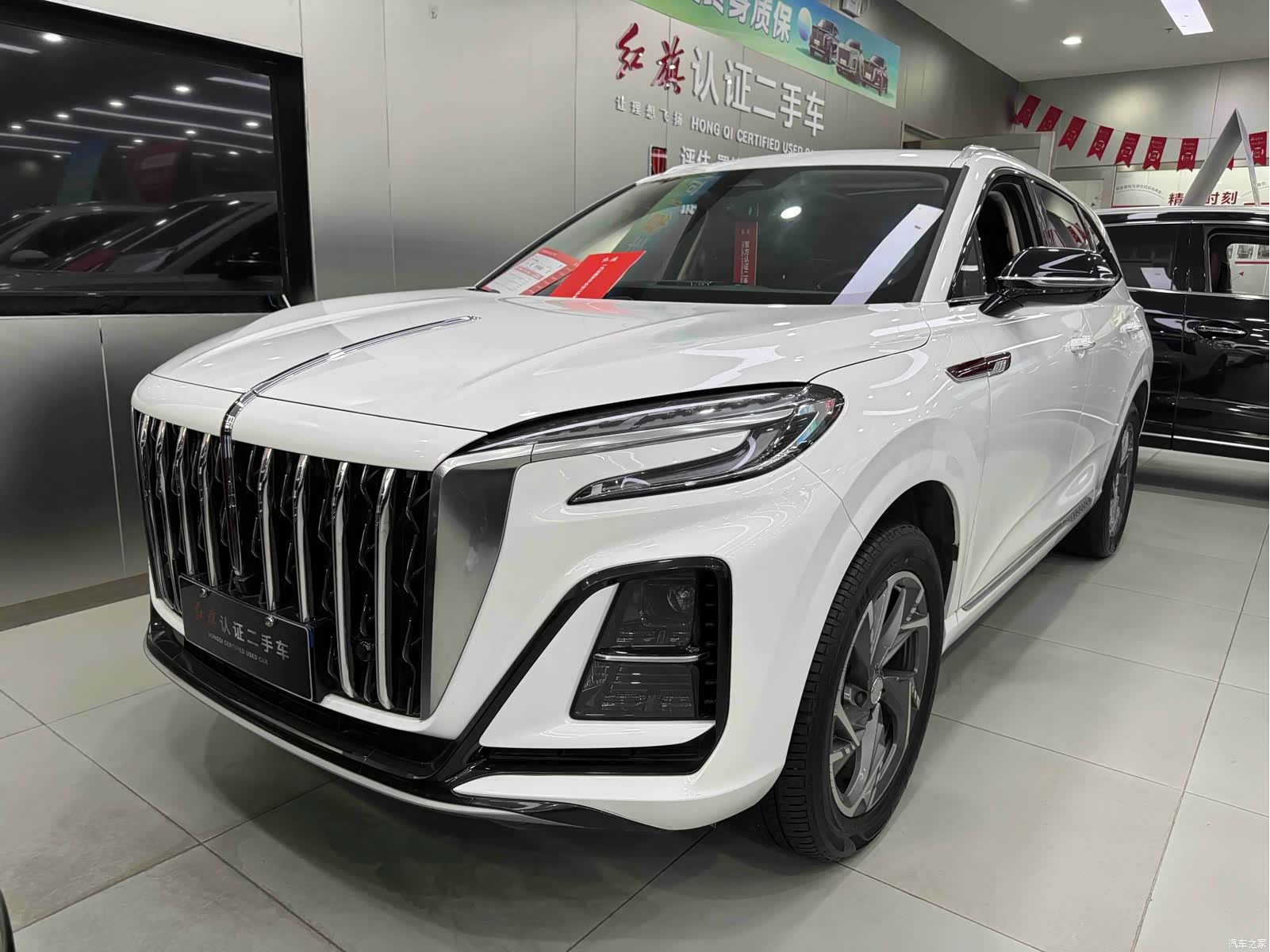 Hongqi HS3, 2024 1