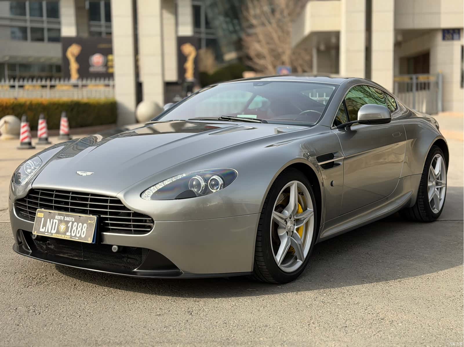Aston Martin Vantage