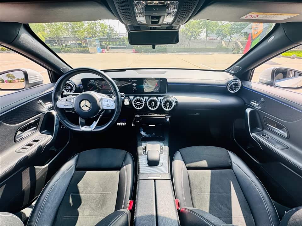 Mercedes-Benz Class A Mercedes-Benz Class A