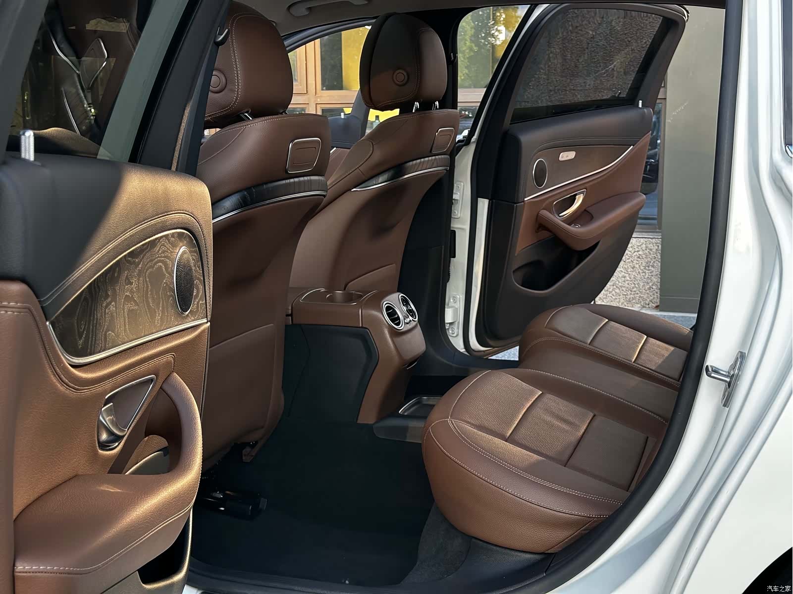 Mercedes-Benz E-Class, 2018 16