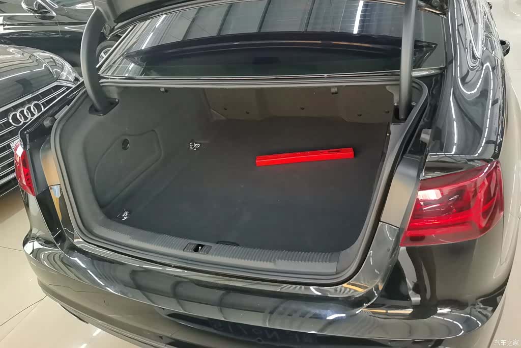 Audi A6L, 2018 4