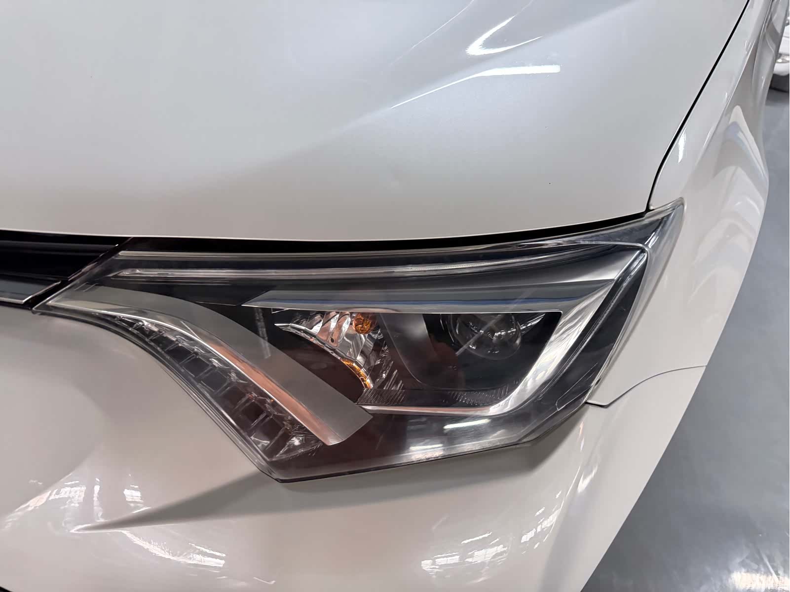 Toyota RAV4, 2018 4