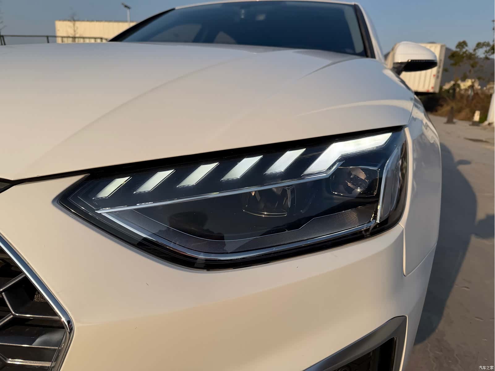 Audi A4L, 2023 все фото
