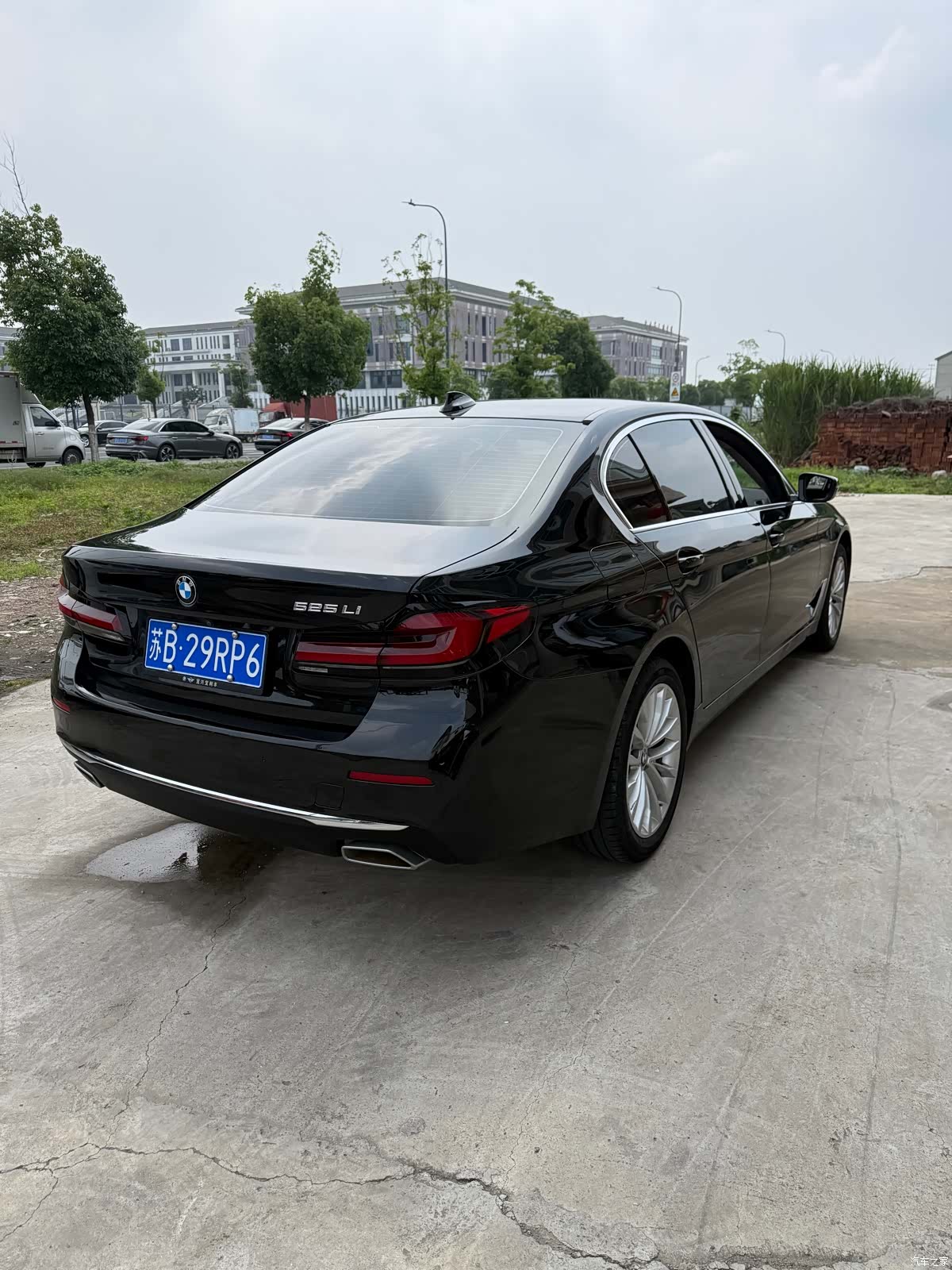 BMW 5 Series, 2022 все фото