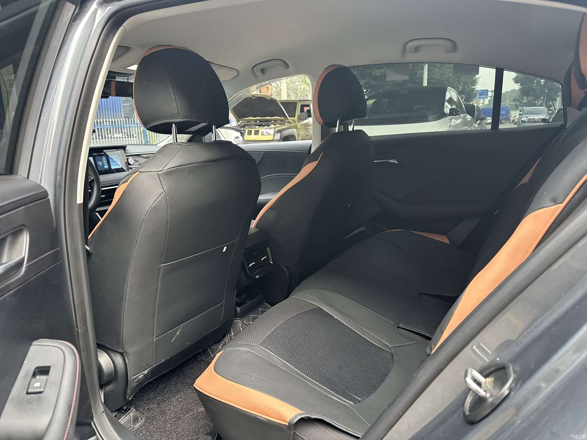Roewe i5, 2025 15